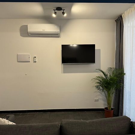 Black Room & Breakfast Бари Екстериор снимка